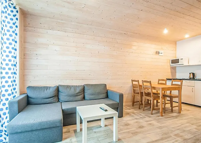 2 Bedroom Awesome In * ساربينوفو